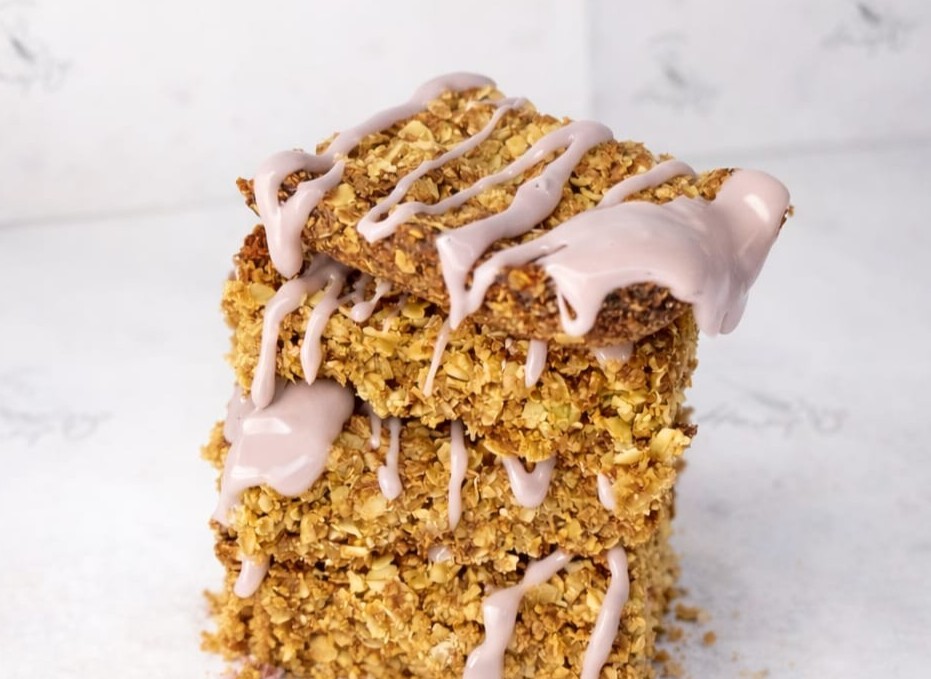 BlueBerry & White Chocolate Crunchies